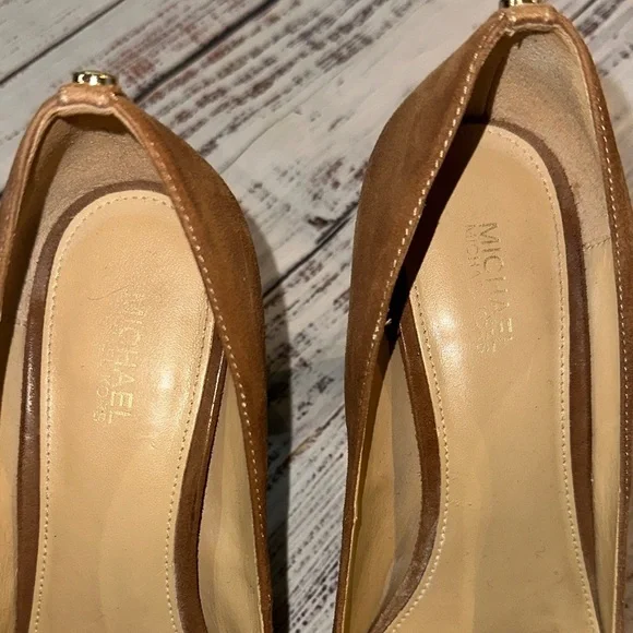 Michael Kors Susan Flex Pump Suede Sz. 7.5 - Picture 2 of 10